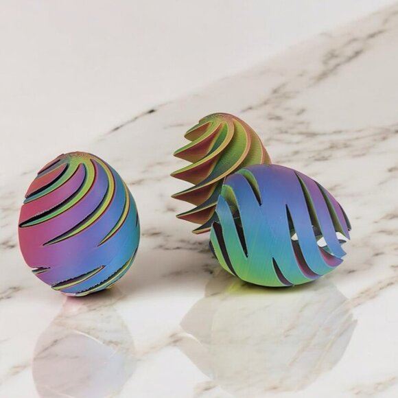 Spiral Kinetic Fidget Easter Egg – Rainbow PLA, Sensory Desk Toy 3D-Printed - Picture 1 of 2